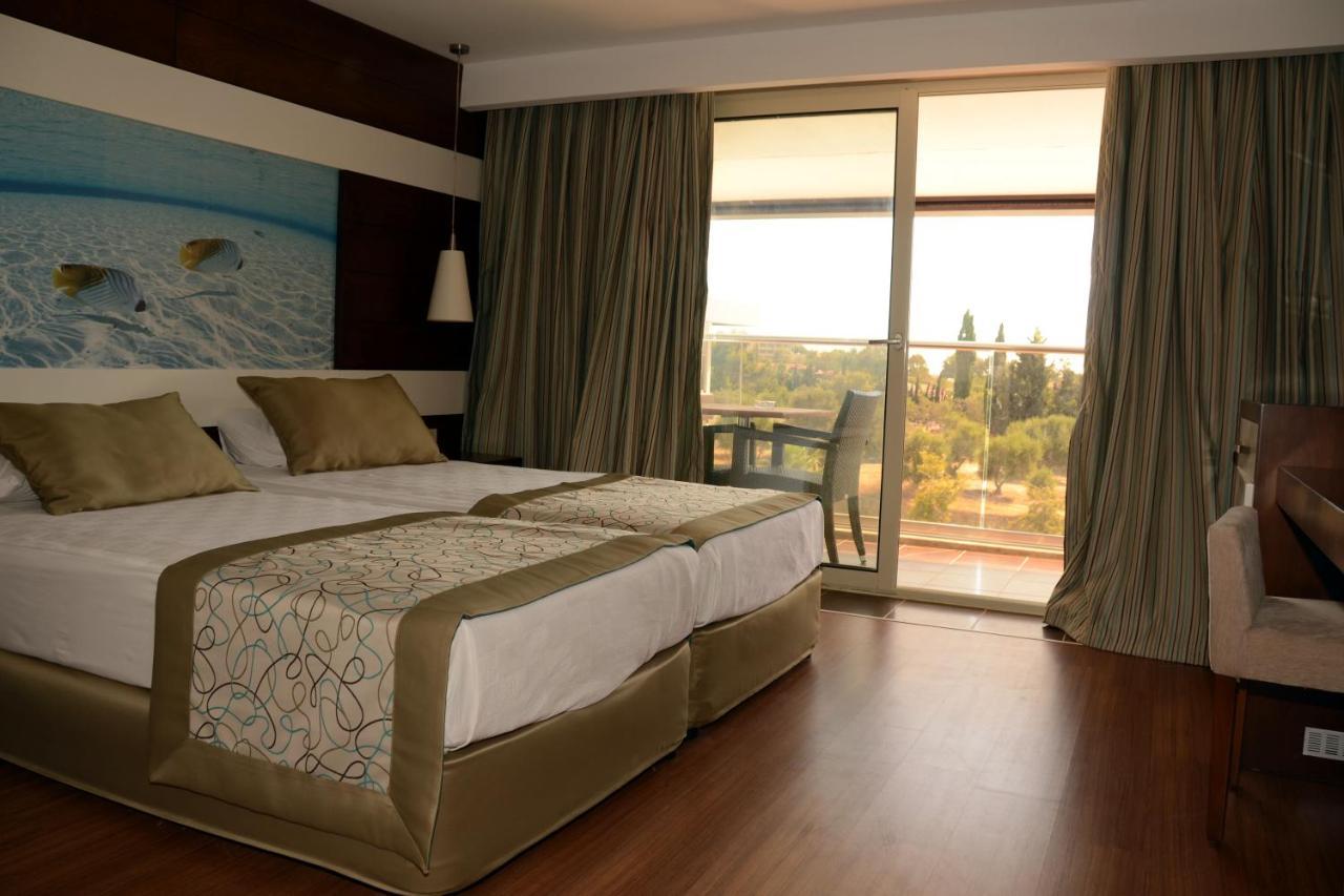 Holiday City Hotel (Adults Only) Side Rom bilde