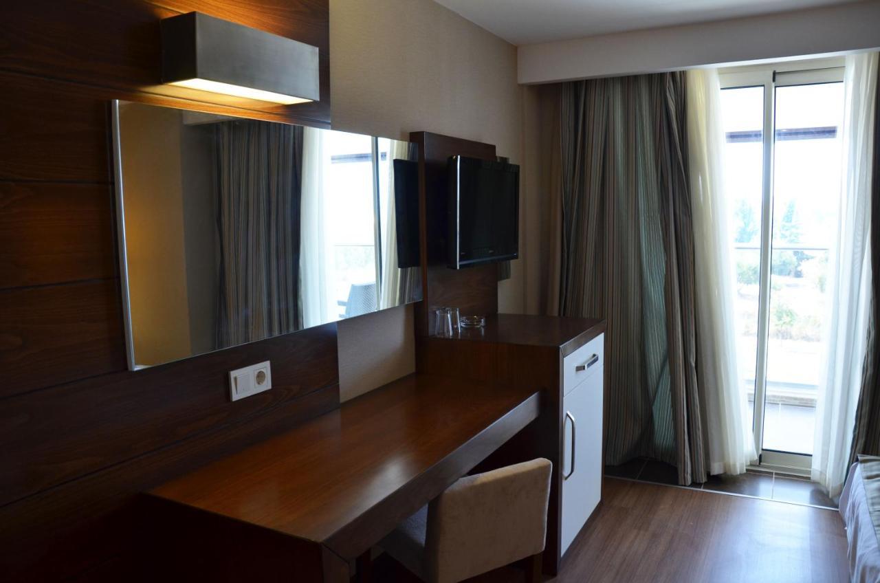 Holiday City Hotel (Adults Only) Side Rom bilde