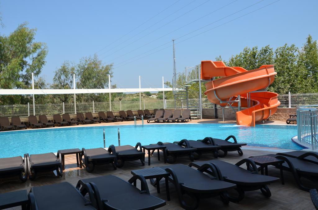 Holiday City Hotel (Adults Only) Side Eksteriør bilde