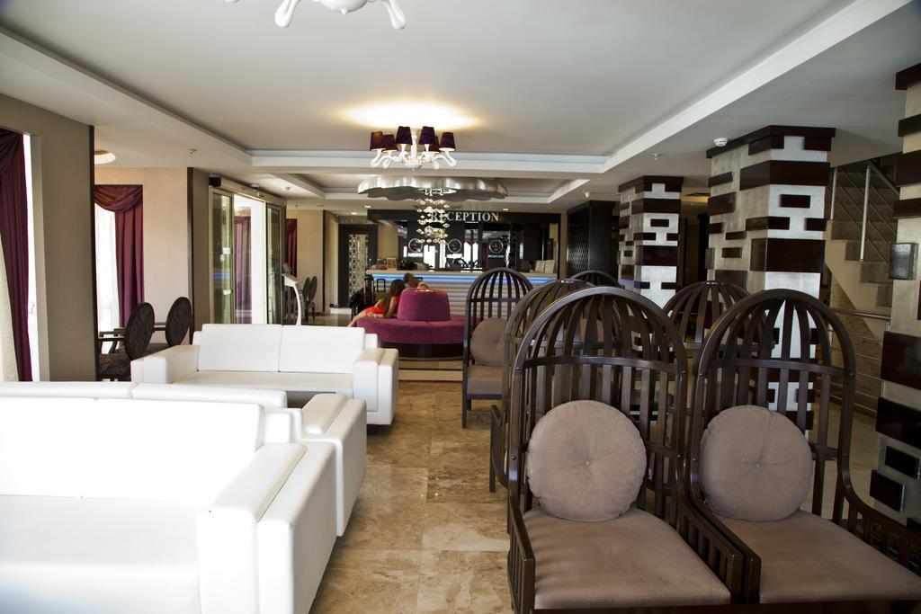 Holiday City Hotel (Adults Only) Side Eksteriør bilde