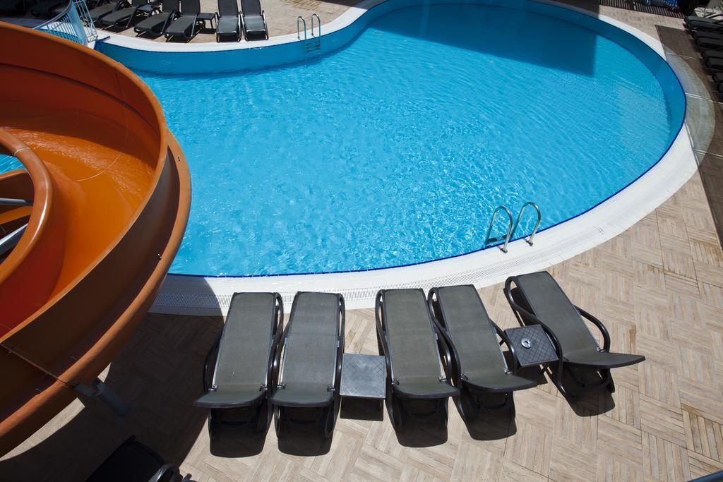 Holiday City Hotel (Adults Only) Side Eksteriør bilde