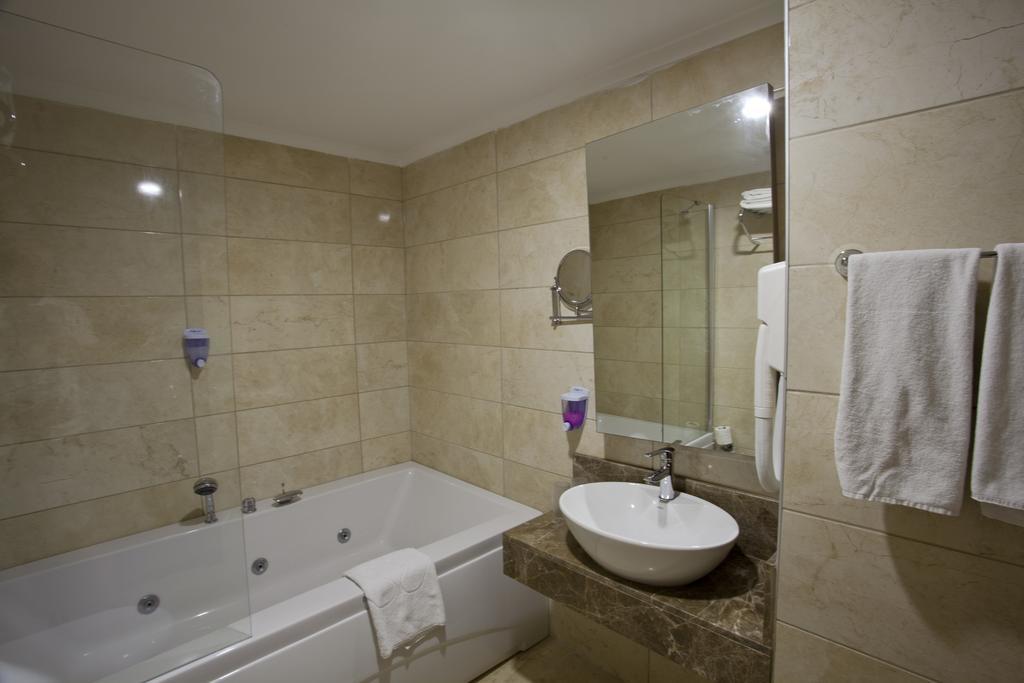 Holiday City Hotel (Adults Only) Side Eksteriør bilde
