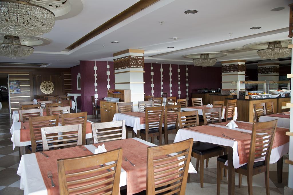 Holiday City Hotel (Adults Only) Side Eksteriør bilde