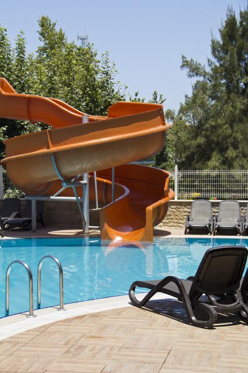 Holiday City Hotel (Adults Only) Side Eksteriør bilde